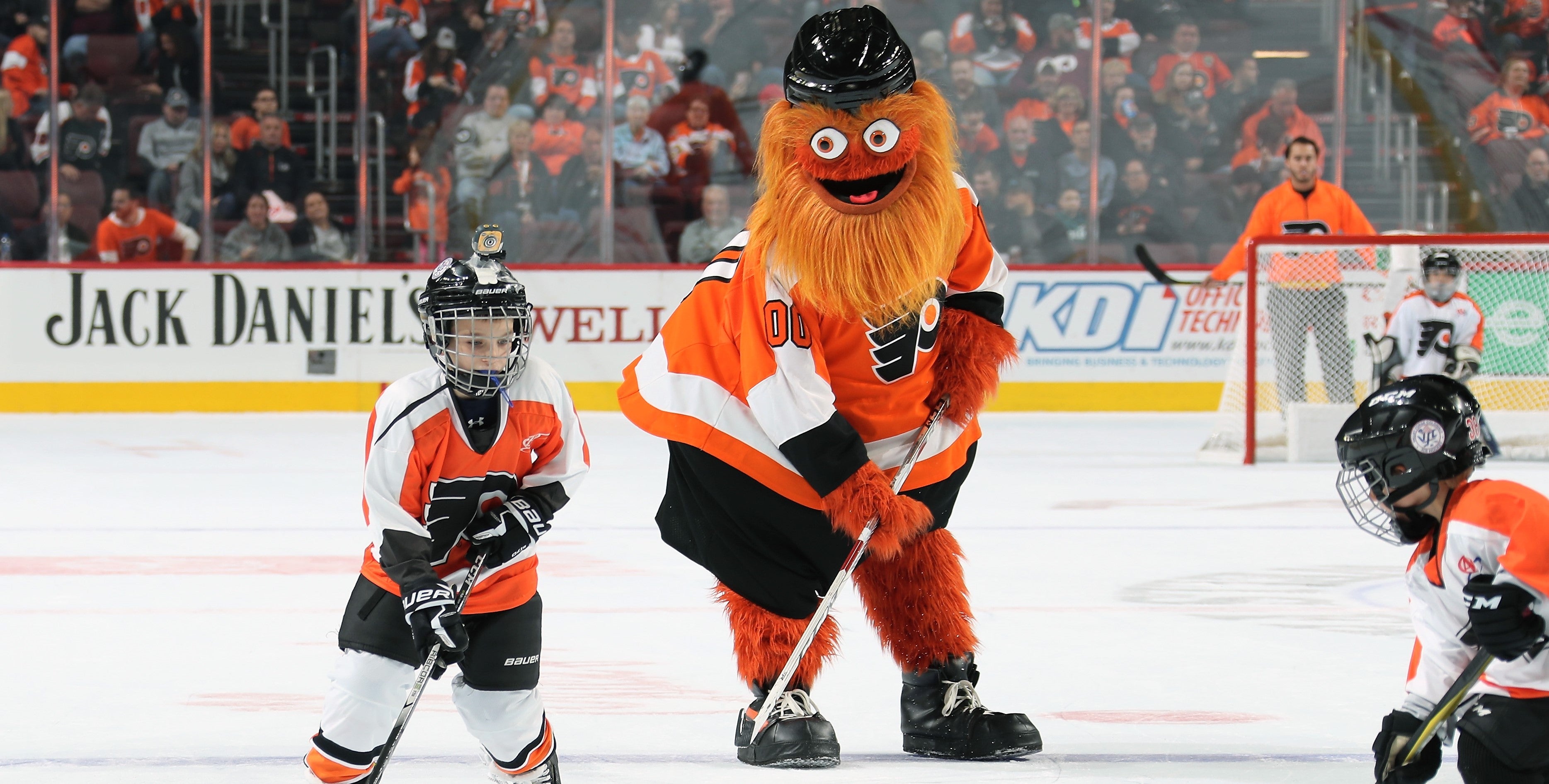 Philadelphia: Ducks vs Flyers at Wells Fargo Center – Call Me Mochelle